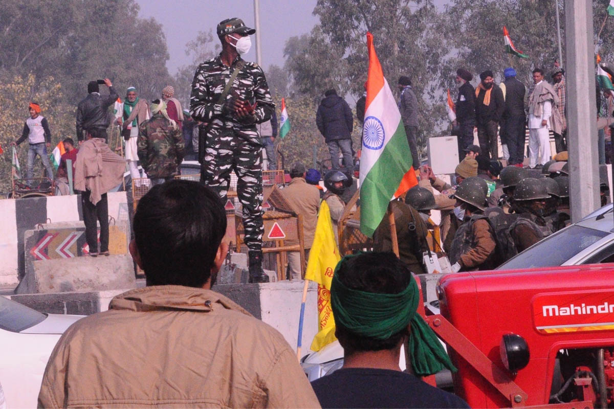 Farmers’ tractor rally turns violent near ITO, police resort to lathi charge