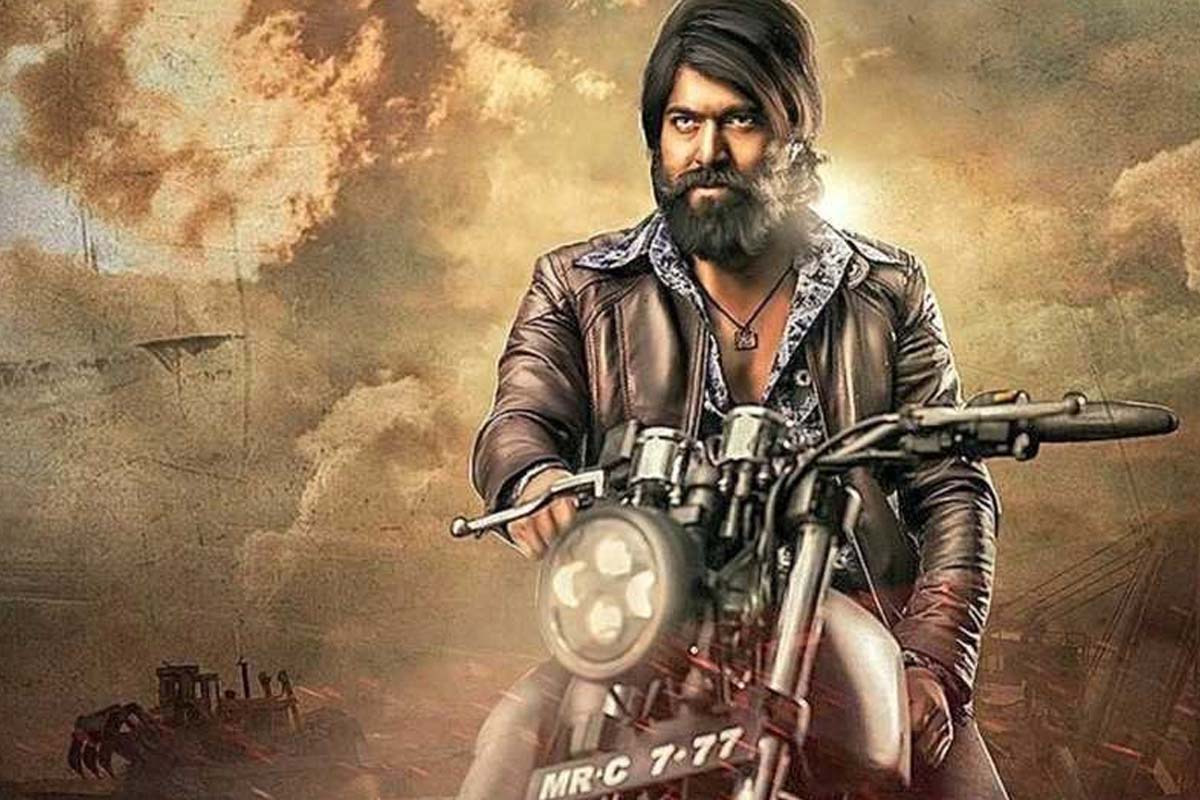 The craze of ‘KGF 2’ gets on to the next level with 100 feet large cut out of ‘Rocky Bhai’