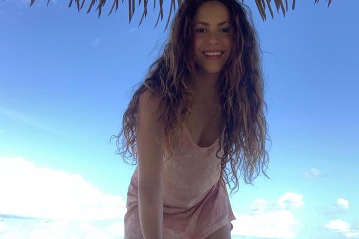 Shakira sells rights to her songs to UK company