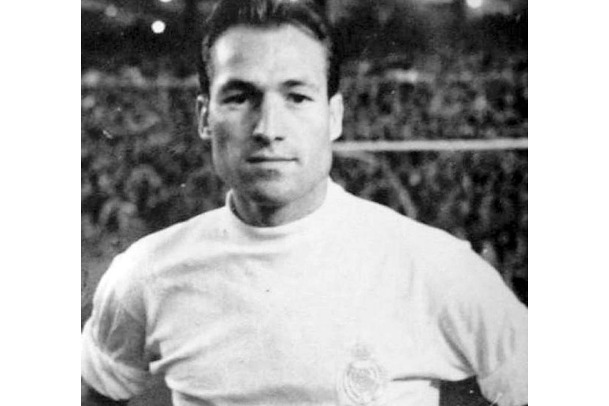 Former Barca forward Justo Tejada dies aged 88