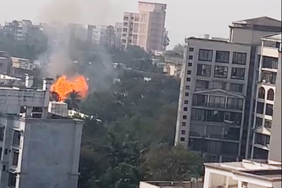 4 injured in Mumbai cylinder godown blast