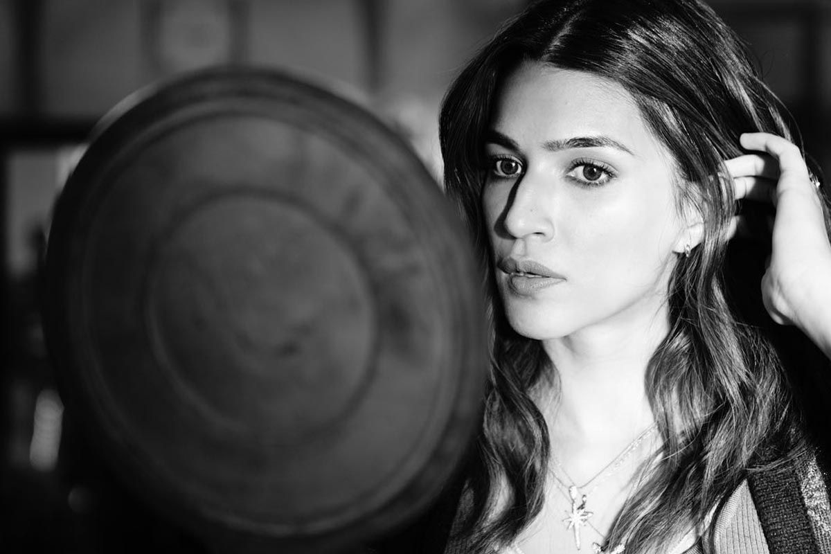 Kriti Sanon shares picture of ‘final touches’ before ‘Bachchan Pandey’ shoot