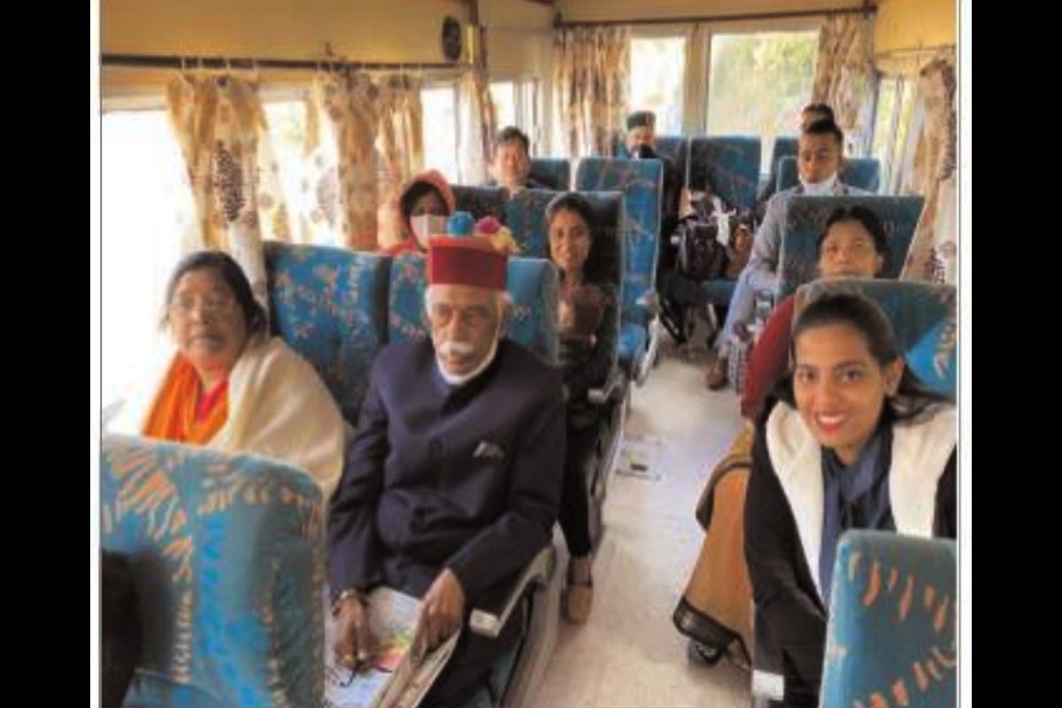 Himachal Governor takes a ride on Shimla-Kalka world heritage rail line