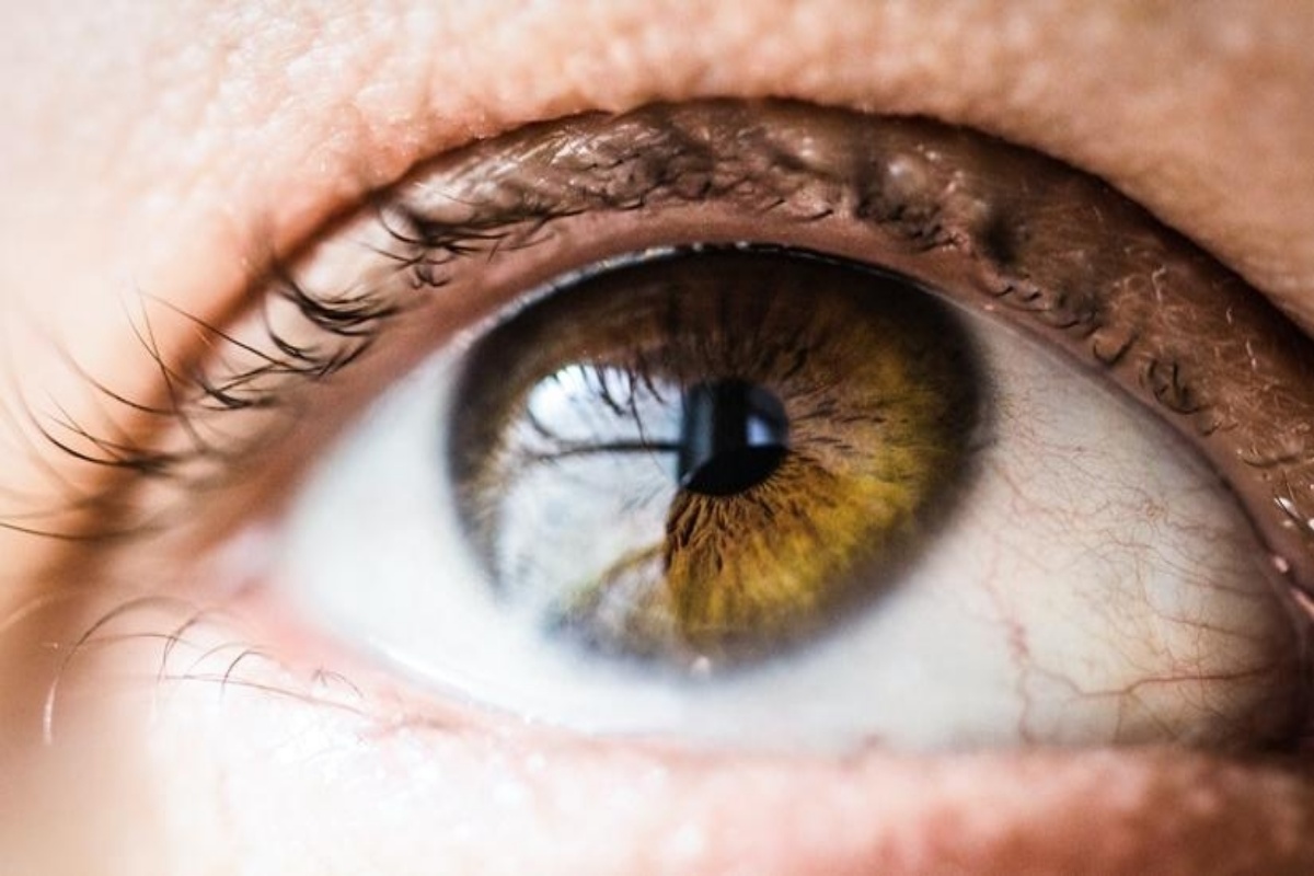 Effective measures to manage digital eye strain