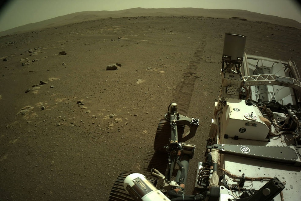 NASA rover captures sounds of driving on Mars