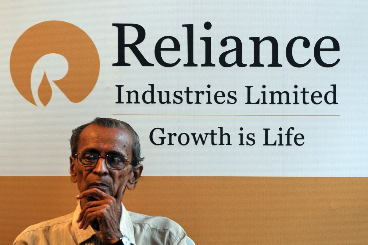 Reliance to bear full cost of COVID-19 vaccination for employees & families