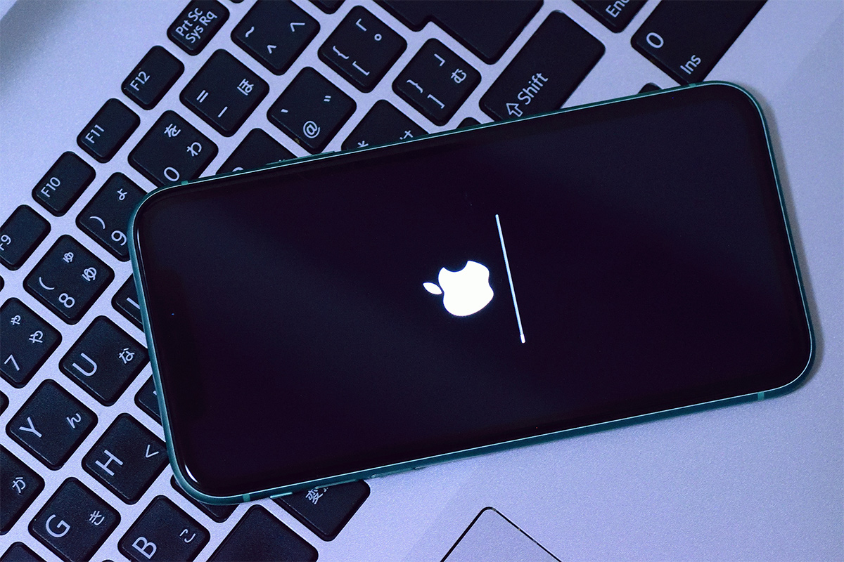 Apple updates iOS, fixes malicious XSS vulnerability. Update now