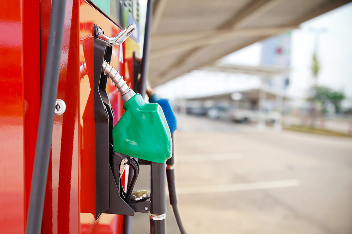 Petrol, diesel prices remain unchanged on Monday