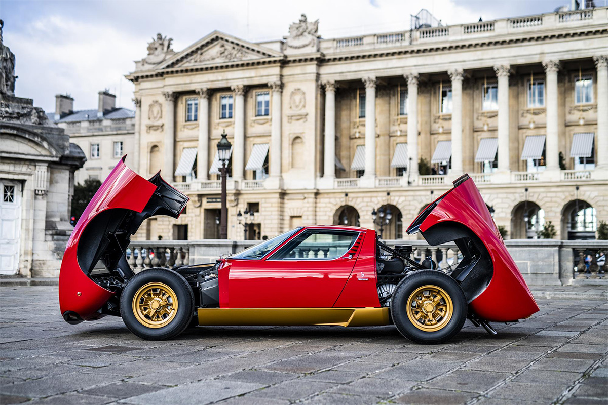 Lamborghini celebrates 50 years of Miura SV