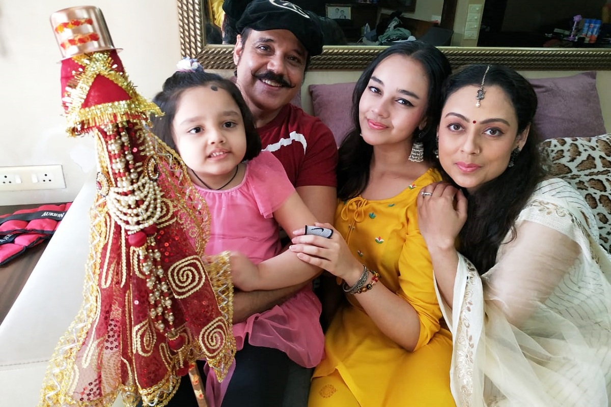 Gouri Tonnk celebrates Maharashtrian New Year ‘Gudi Padwa’ with husband Yash Tonk and kids