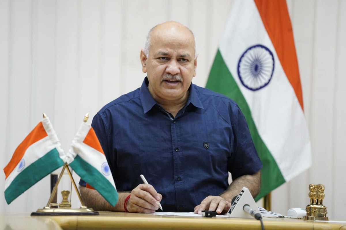 Working to add 2700 new beds in next 4-5 days: Manish Sisodia