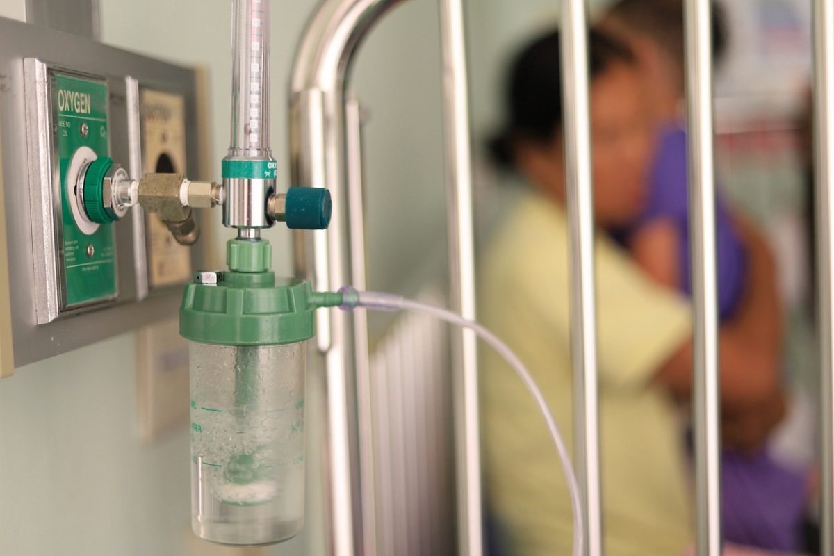 10-12 hrs of Oxygen left for over 350 Covid patients with no alternative: Apollo Hospital