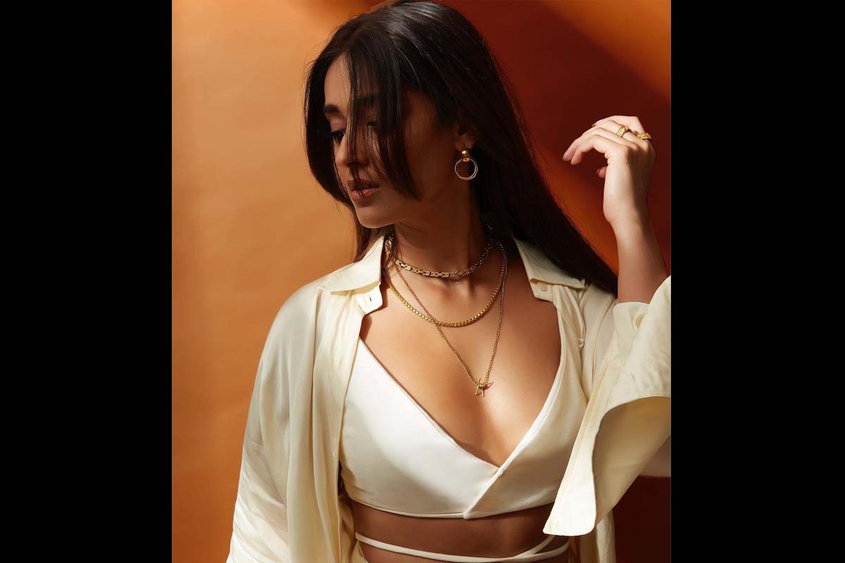 Ileana D’Cruz: Getting into uncertain sphere pushes me to do better
