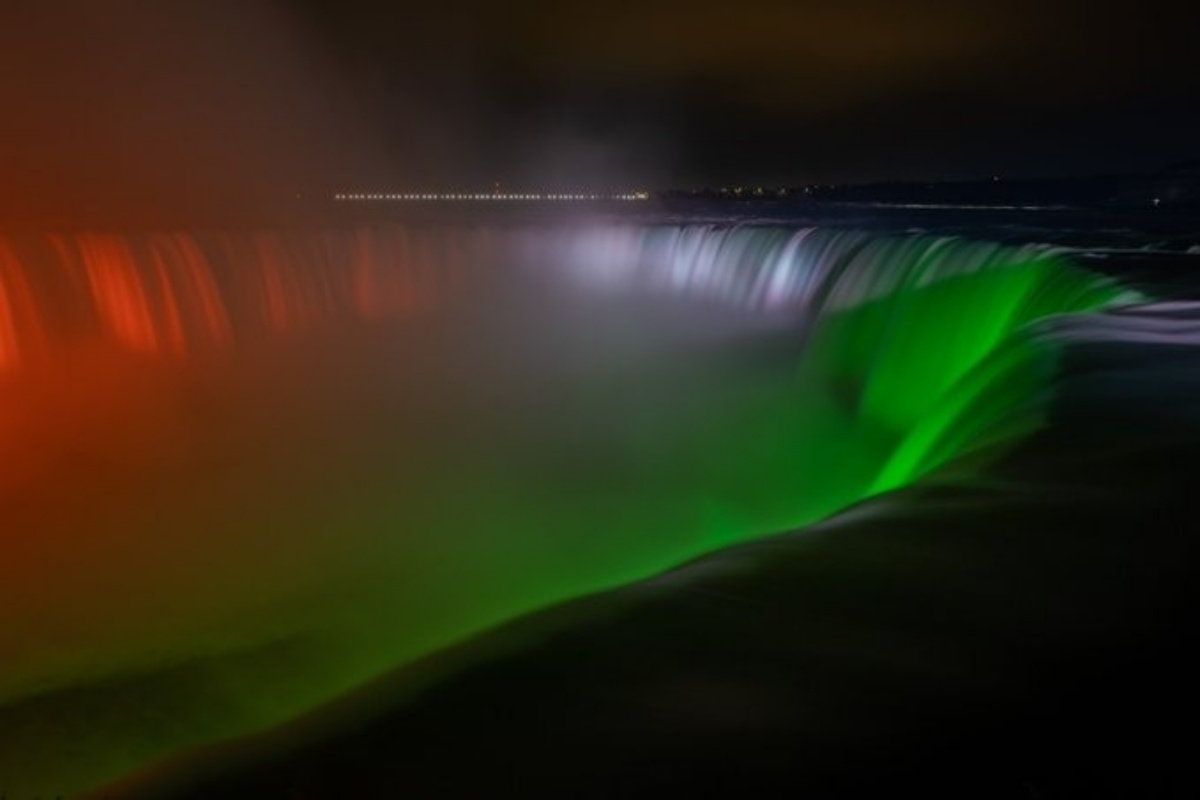 Canadian city lights up for India as 3,000 ventilators sent to Delhi