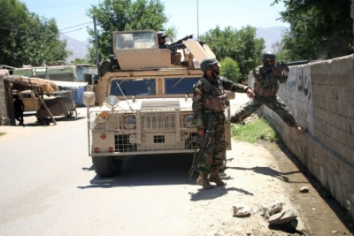 Afghan university bus hits roadside bomb, 4 dead
