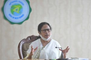Bengal CSecy row; Mamata writes to PM