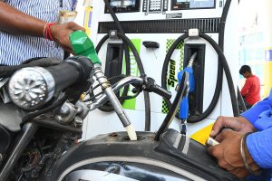 Petrol price inches closer to century mark in Mumbai