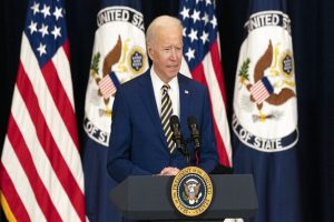 Biden announces 2024 re-election bid, with Harris as running mate (2nd Lead)
