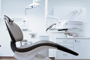 7 important questions to ask your dental implant dentist