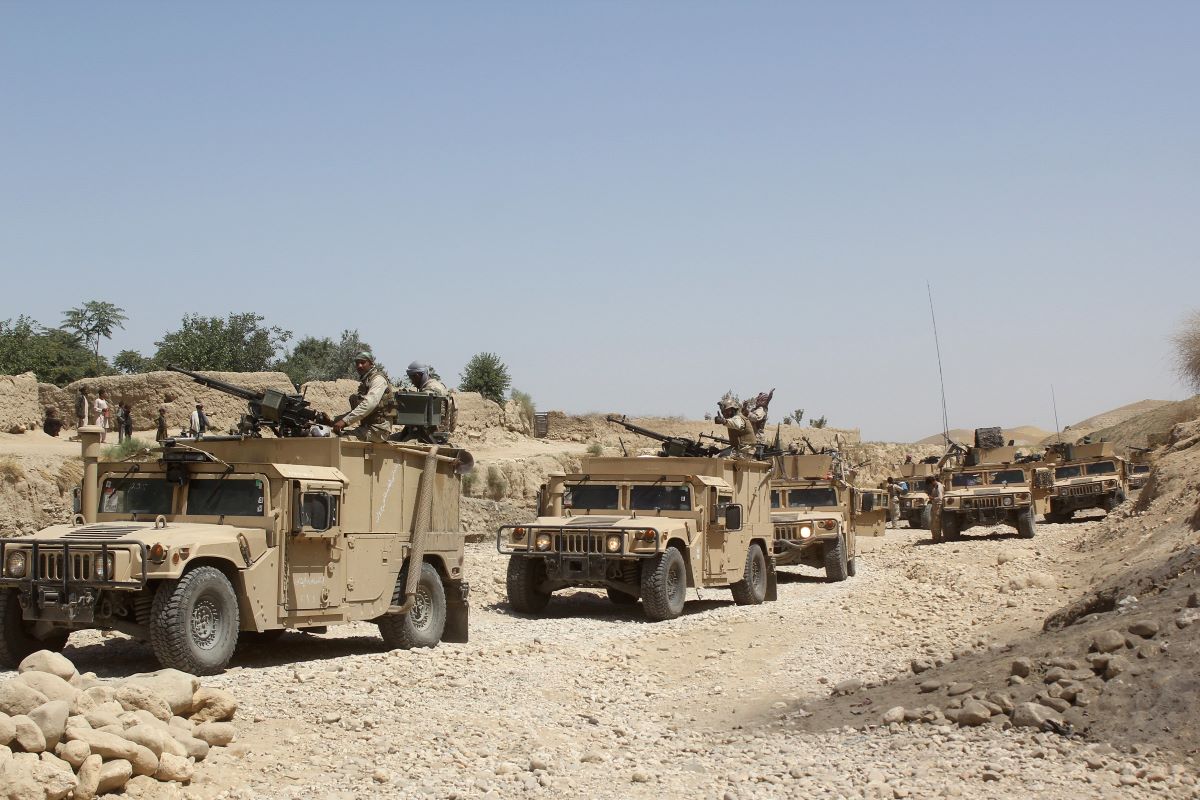 Taliban sets fire to shops, houses in north Afghanistan