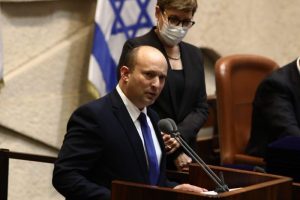 Congratulations pour in for new Israel PM Naftali