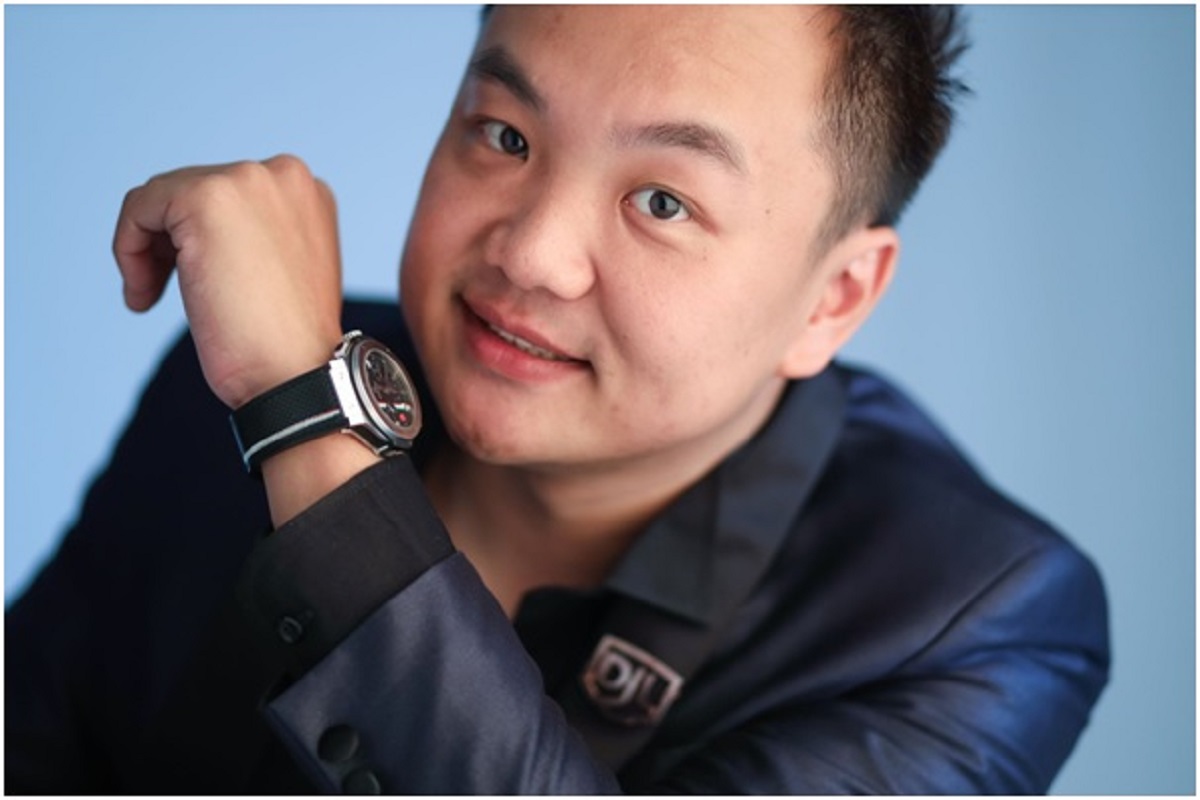 Public speaker DJL Jonathan Lim combines style and swag to wade ahead