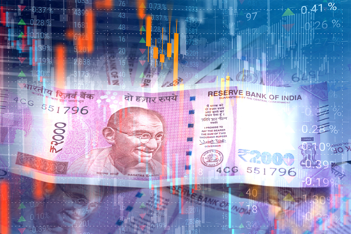 Indian stocks extend gains to sixth straight day; Rupee retreats from record low