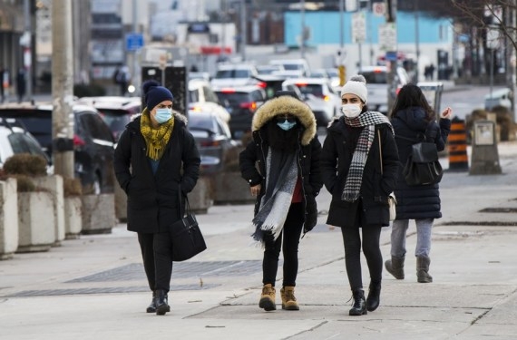 Spain to ease compulsory outdoor mask mandate