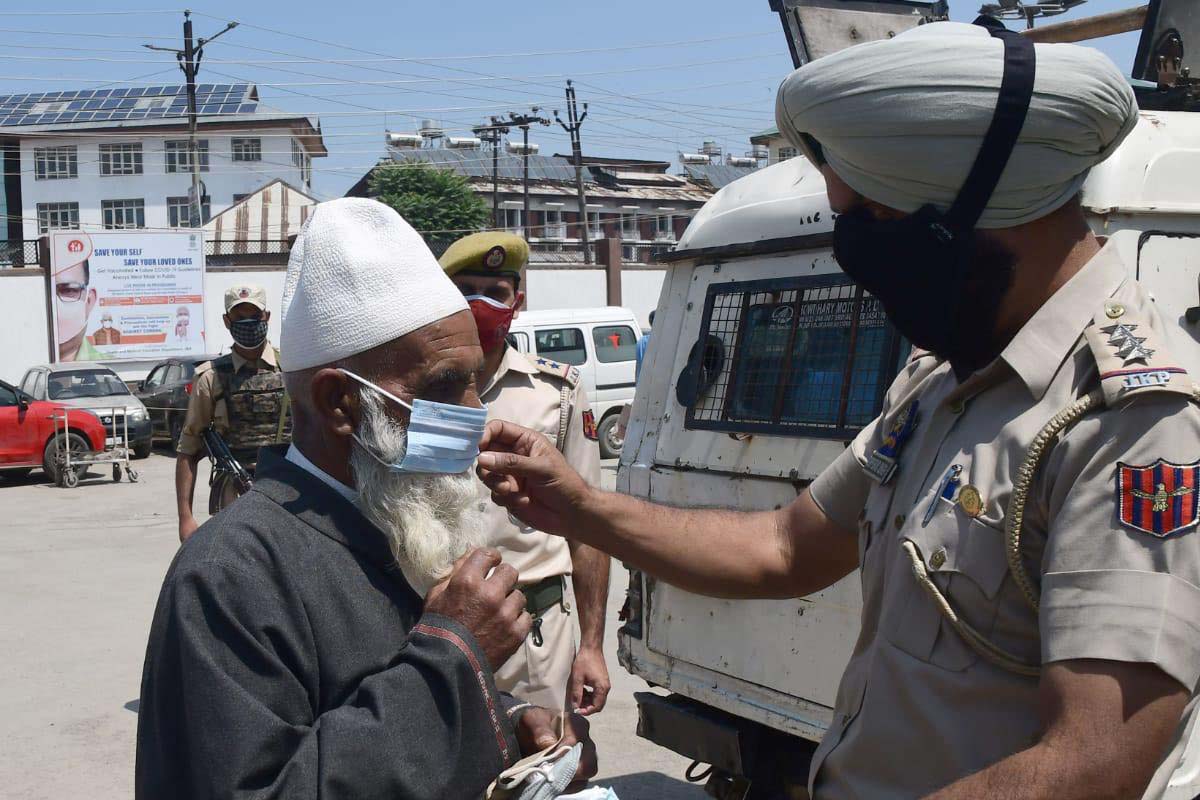 Police adopts carrot & stick policy to make people observe Covid- protocol