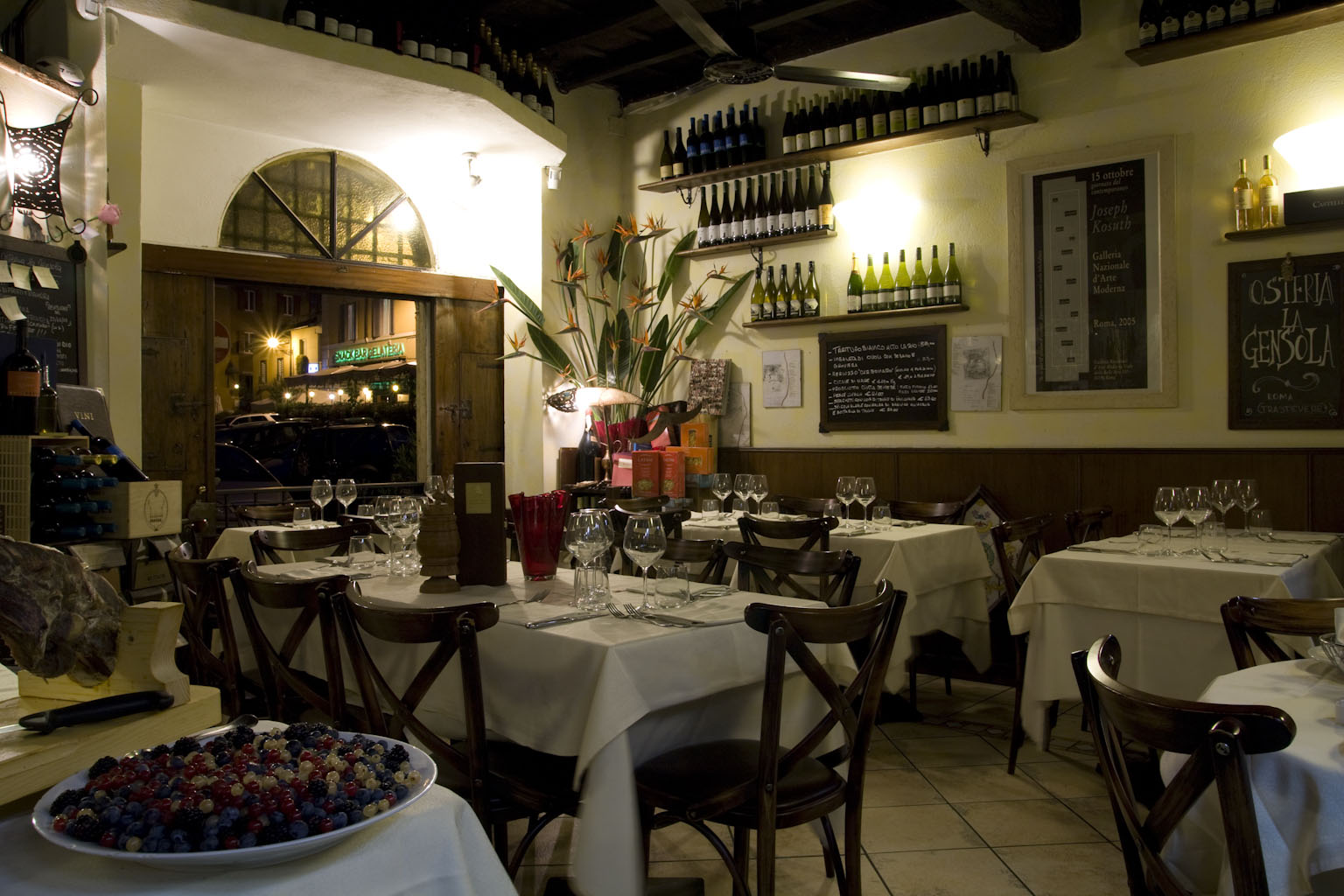 Italy’s Covid-hit restaurant sector cautiously optimistic
