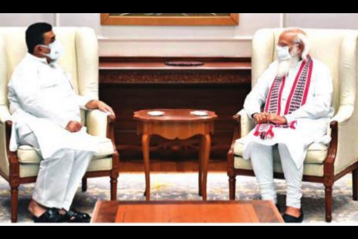 Suvendu apprises PM Modi about Bengal scenario