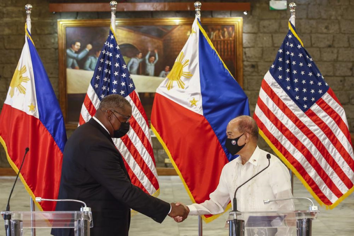 Philippine leader recalls decision to void US security pact