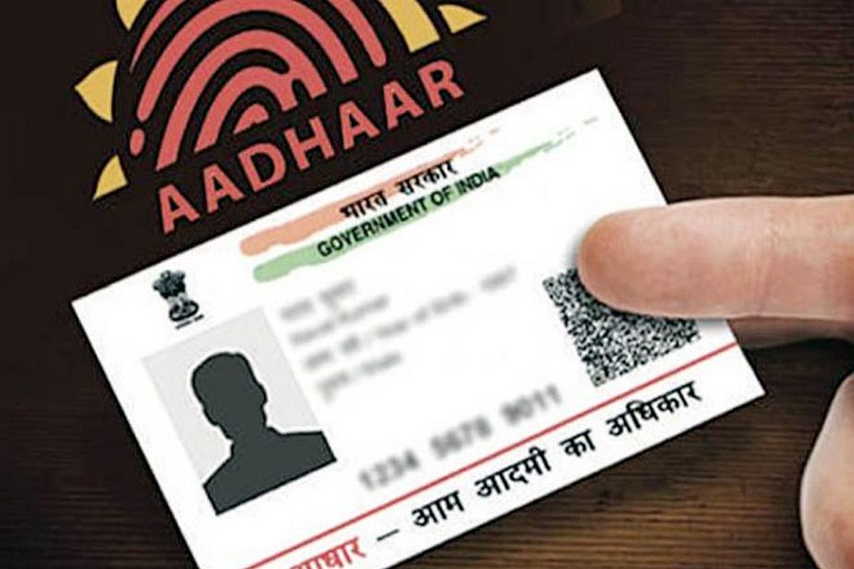 Burdwan residents get notice for Aadhaar deactivation