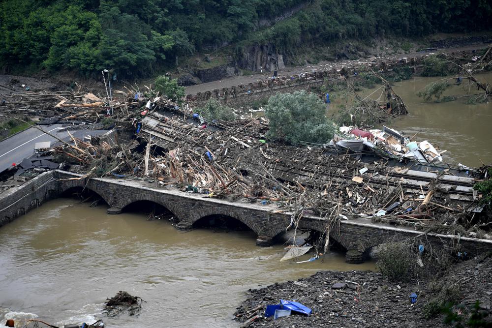 Death toll from Europe floods tops 150 as water recedes