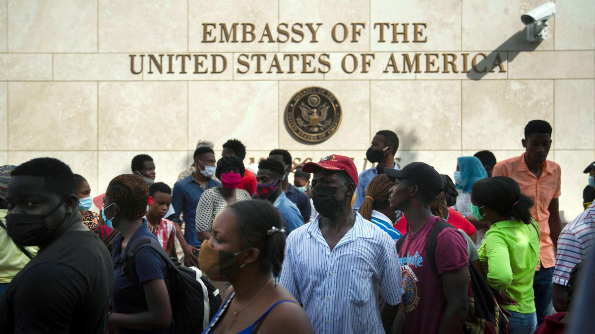 Haiti’s interim leader requests US troops : ‘We need help’