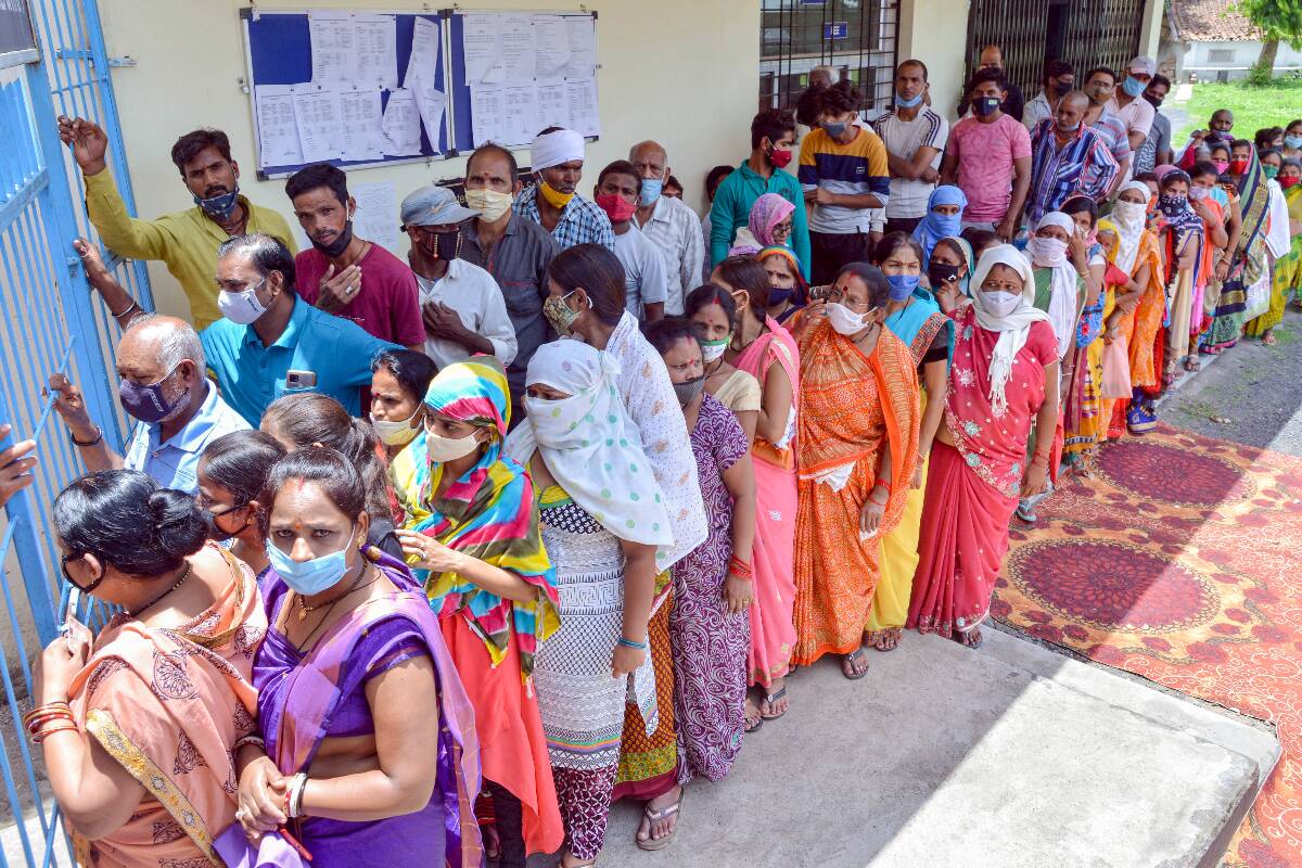 Itahar villagers get vaccine the hard way