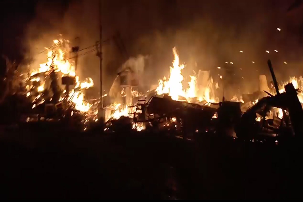 30 shops gutted in fire, one injured : WEST BENGAL