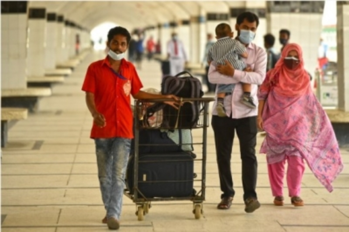 B’desh decides to ease lockdown for a week ahead of Eid