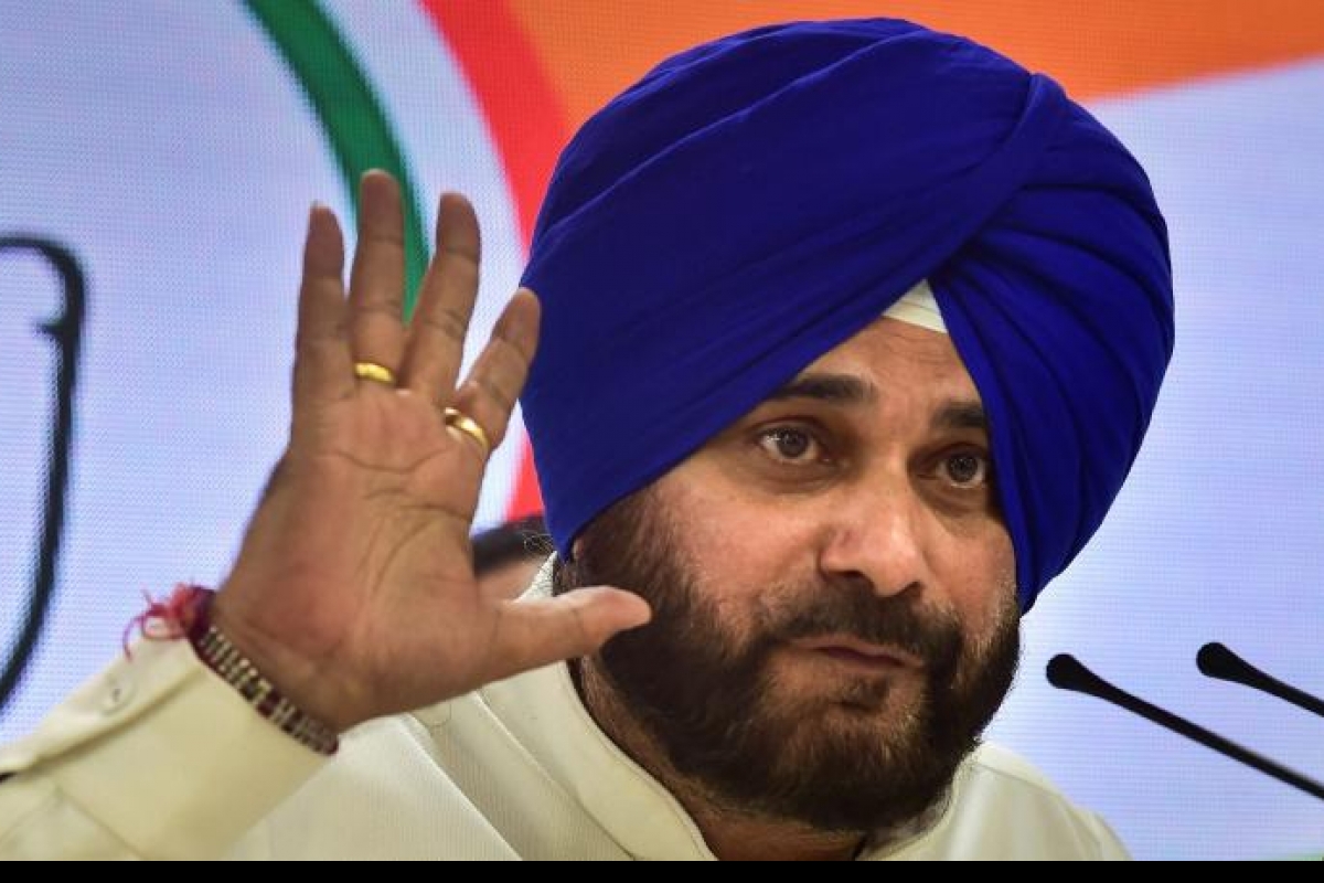 Sidhu asks Punjab govt to follow AAP’s Delhi electricity model