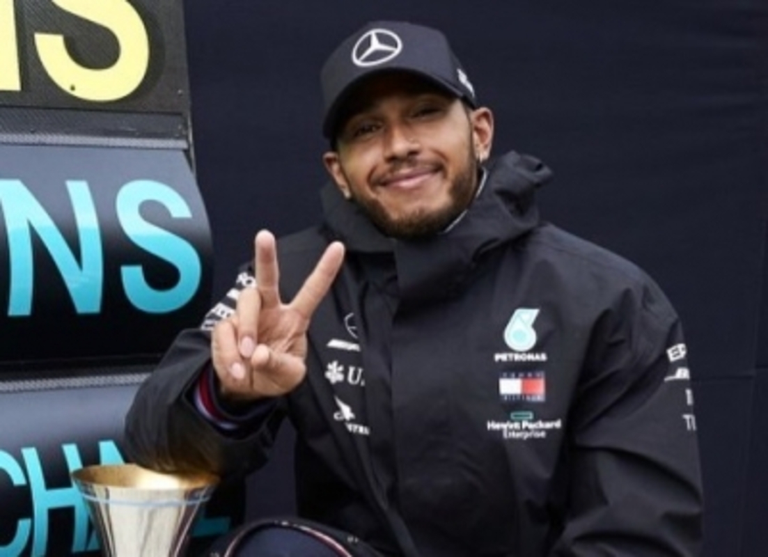 Formula 1 world unites in condemning racism against Hamilton