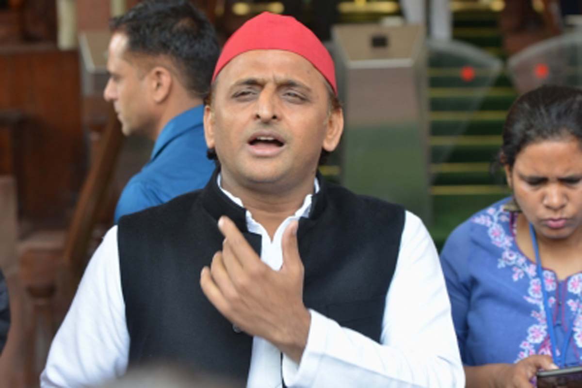 Issue is not colour of cap, but how BJP will tackle inflation, unemployment: Akhilesh Yadav