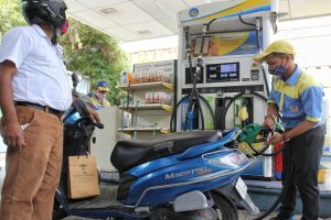 Fuel prices unchanged at record levels for 8th straight day