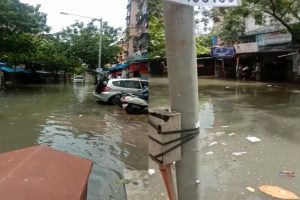 Rains wreak havoc in Mumbai, toll climbs to 22