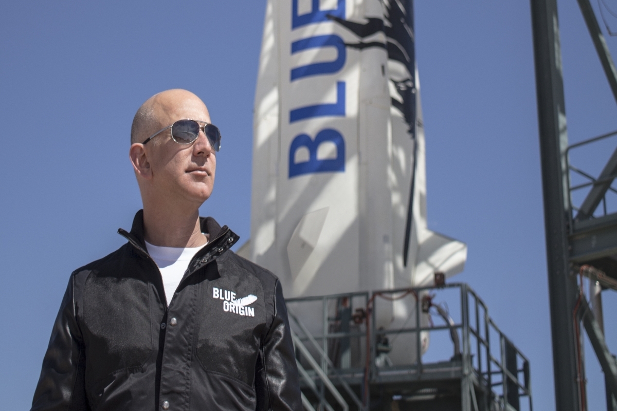 Bezos offers NASA $2bn discount for human lunar lander mission