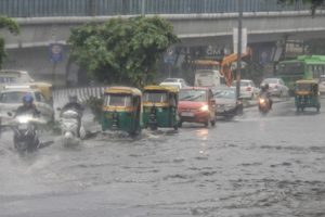 Maiden monsoon rain results in traffic jams and waterlogging in capital Delhi
