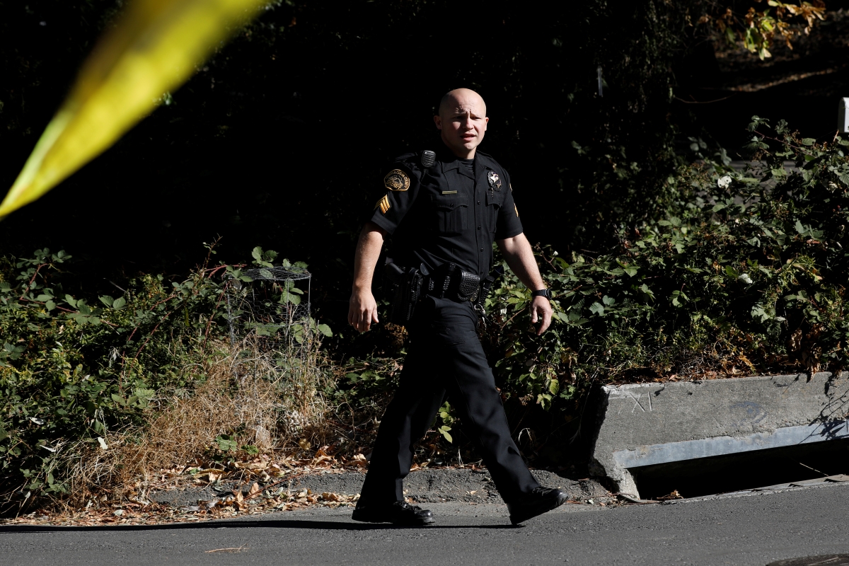 2 people dead, 4 injured in California shooting