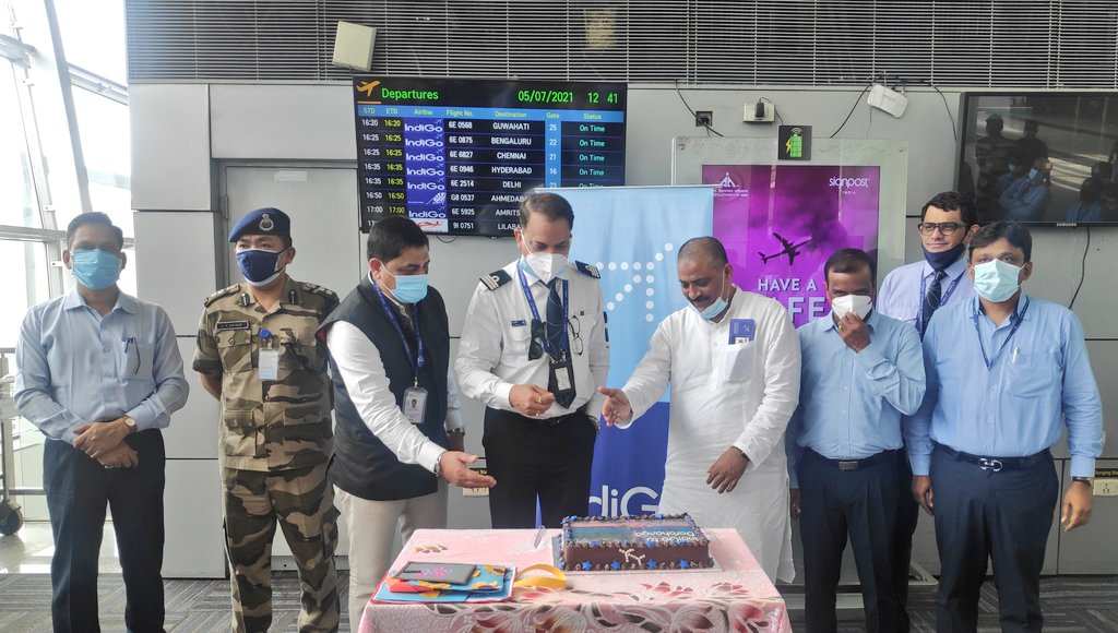 BJP MP pilots first IndiGo daily flights between Kolkata & Darbhanga
