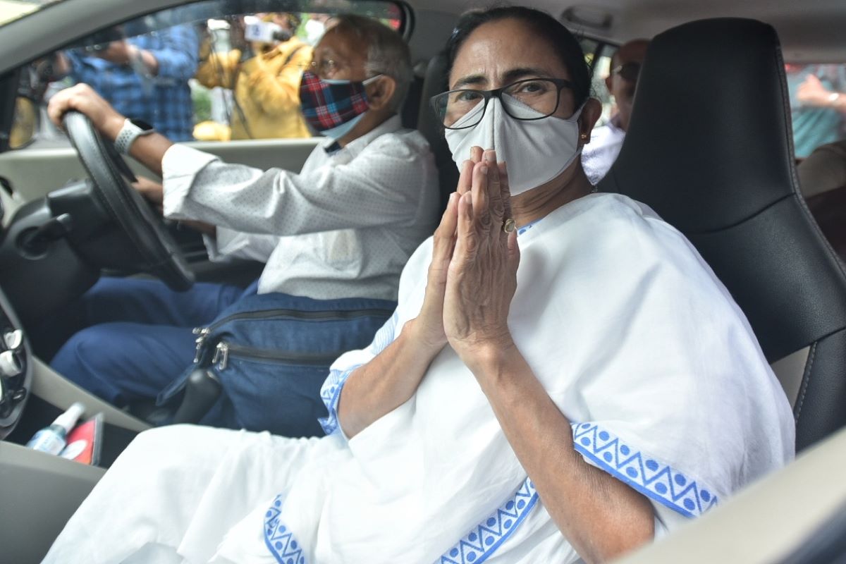‘Save democracy, save the country’ : Mamata on her last day in Delhi