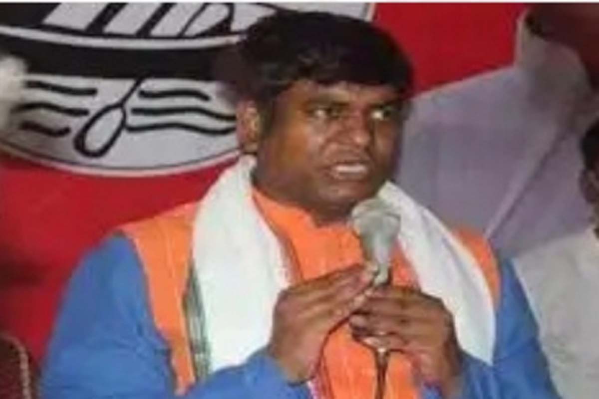 ‘Yogi scared of his activities in Uttar Pradesh’: Mukesh Sahani