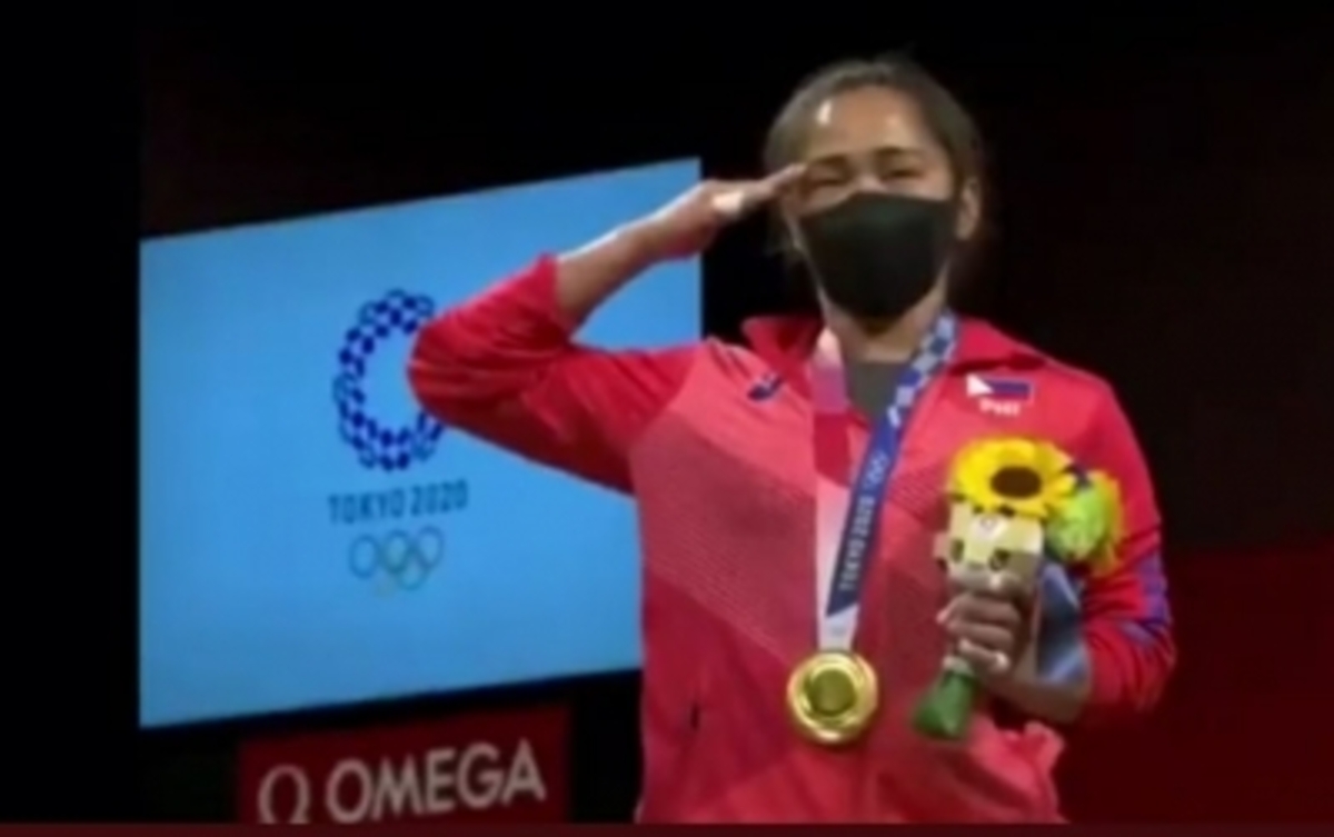 Olympics: Weightlifter Hidilyn breaks Philippines’ gold medal drought